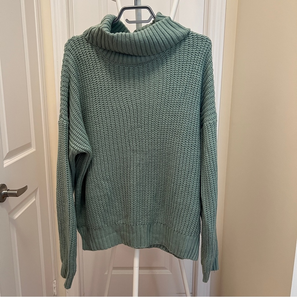 H&M sweater